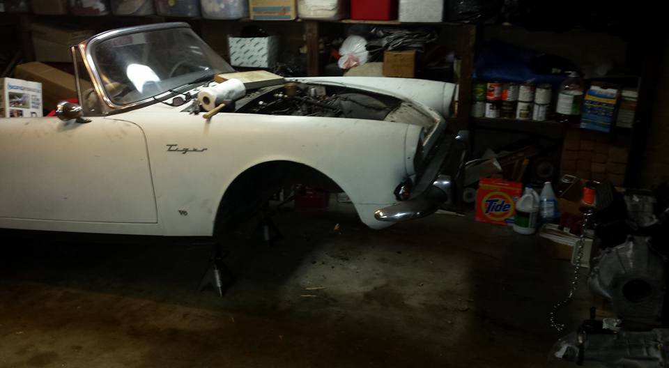 Read more about the article Sunbeam Alpine V6 Restomod: Parts Car and Disassembly