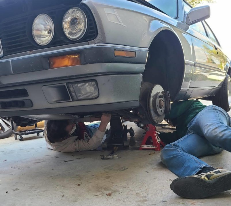 Read more about the article E30 Project: Manual Swap Part 1 “The Removal”
